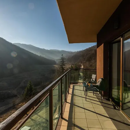 Forest Breeze Apartterrace Брашов